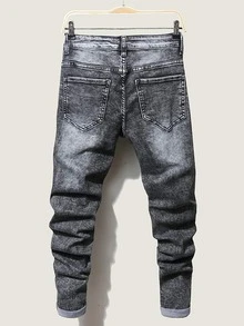 Manfinity ผู้ชาย กางเกงยีนส์ ขาด ปลายรุ่ย ลายผ้าตัดต่อ - สีเทาเข้ม - ดู 2
