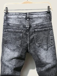 Manfinity ผู้ชาย กางเกงยีนส์ ขาด ปลายรุ่ย ลายผ้าตัดต่อ - สีเทาเข้ม - ดู 6