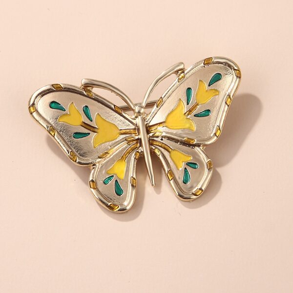 

Butterfly Design Brooch, Gold