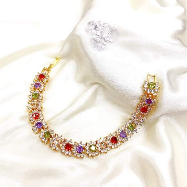

Rhinestone Flower Decor Bracelet, Gold