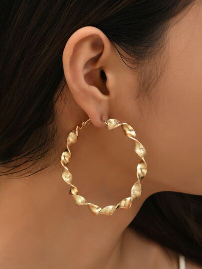 1 Pair Minimalist Matte Spiral Geometric Earrings