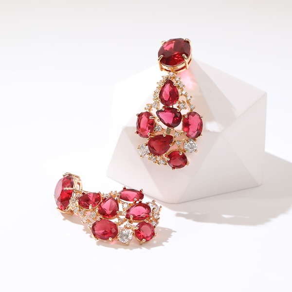 

Zircon Decor Drop Earrings, Red