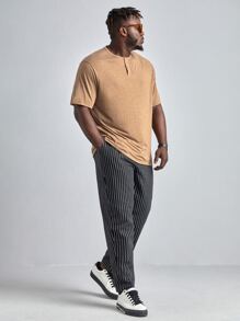 Manfinity VCAY Men Plus Solid Half Button Tee - Brown - View 5