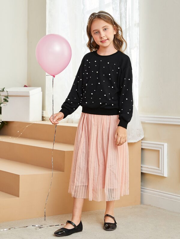 SHEIN Girls Pearls Beaded Drop Shoulder Sweatshirt & Mesh Skirt