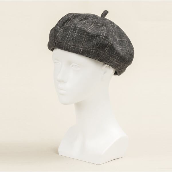 

Plaid Pattern Beret, Multicolor