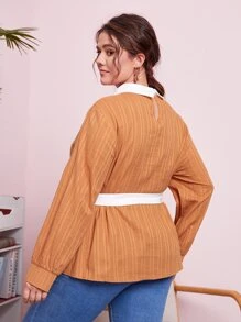 Mulvari Blusa de espalda con abertura de ojo con encaje con cinturón - Marrón - Ver 2