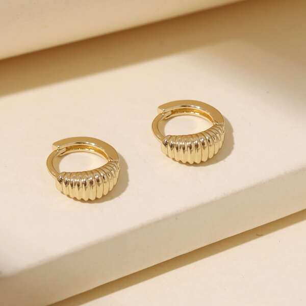 

Round Design Earrings, Gold