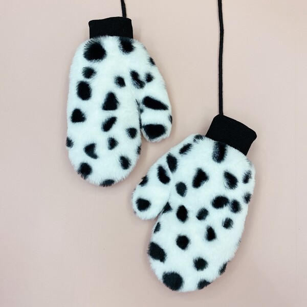 

Two Tone Fuzzy Gloves, Black and white