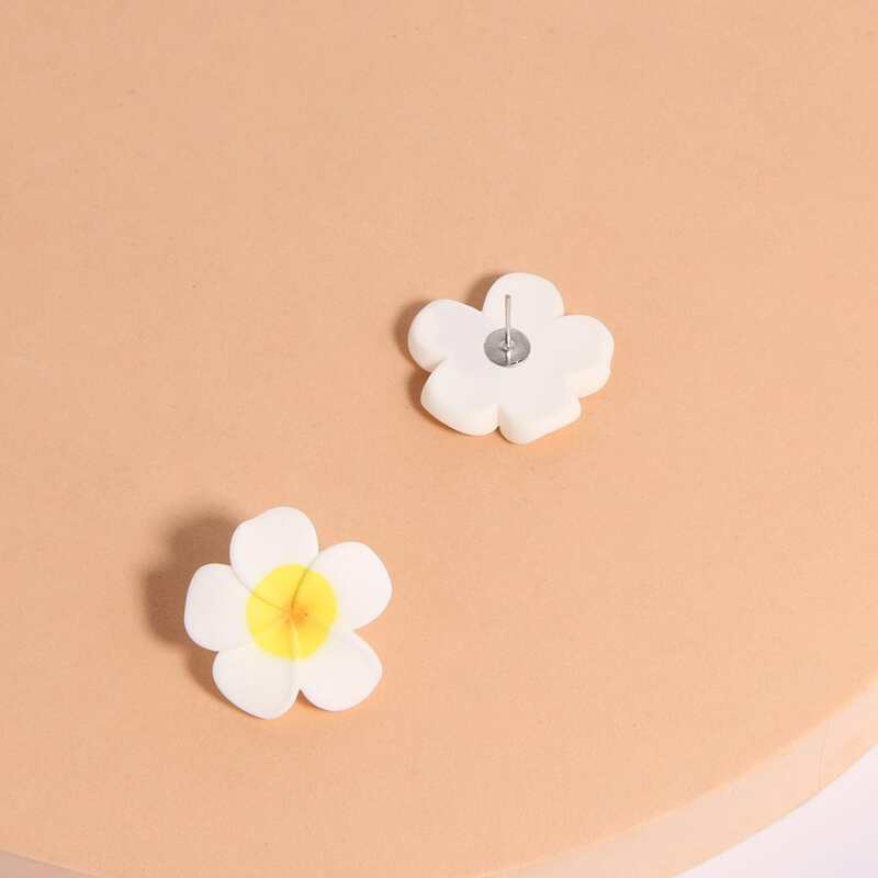 

Floral Stud Earrings, Multicolor