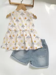 SHEIN 小女童荷葉邊下擺上衣和牛仔短褲 - 彩色 - 查看 2