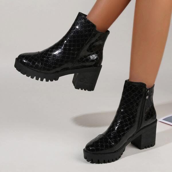 

Solid Embossed Design Side Zipper Chunky Boots, Black