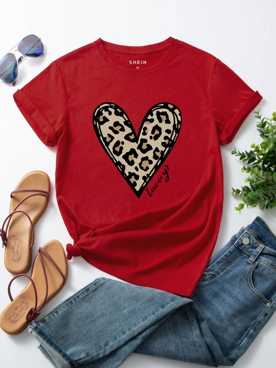 SHEIN LUNE Heart And Letter Graphic Tee