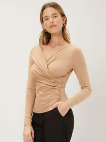 MOTF PREMIUM 莫代爾褶皺修身T恤 - 杏色 - 查看 9