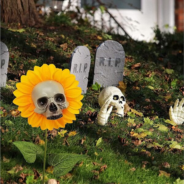 

1pc Skull Design Garden Decorative Sunflower, Yellow