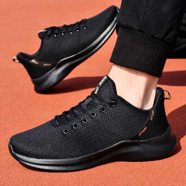 

Men Letter Tape Decor Running Shoes, Black
