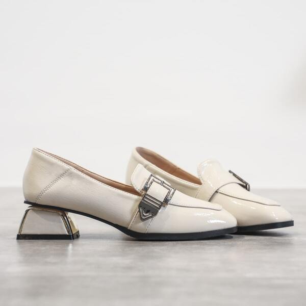 

Buckle Decor Square Toe Chunky Loafers, Beige