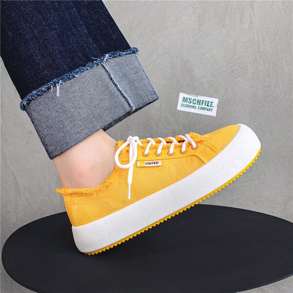

Men Letter Tab Decor Platform Canvas Shoes, Yellow