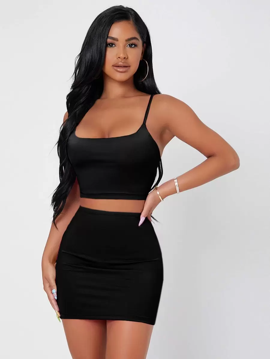 SHEIN PETITE Conjunto Top corto de tirantes unicolor & Falda ajustada - Negro - Ver 1
