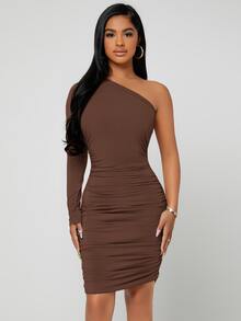 SHEIN SXY Vestido ajustado de un hombro fruncido