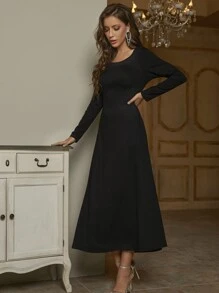 珍珠釘珠扭結露背洋裝 - 黑色 - 查看 5