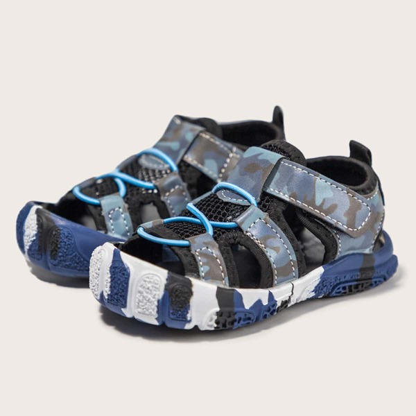 

Boys Camo Graphic Cut Out Velcro Strap Sandals, Multicolor