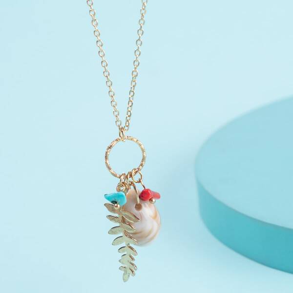 

Girls Shell Pendant Necklace, Gold
