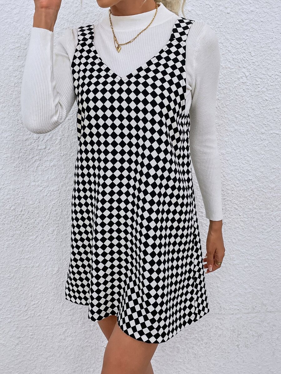 Allover Geometric Print Cami Dress - Black and White - View 1