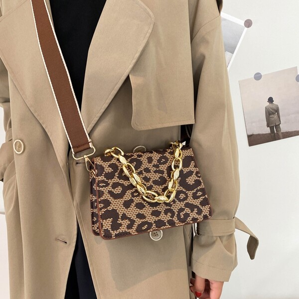 

Leopard Graphic Chain Satchel Bag, Multicolor