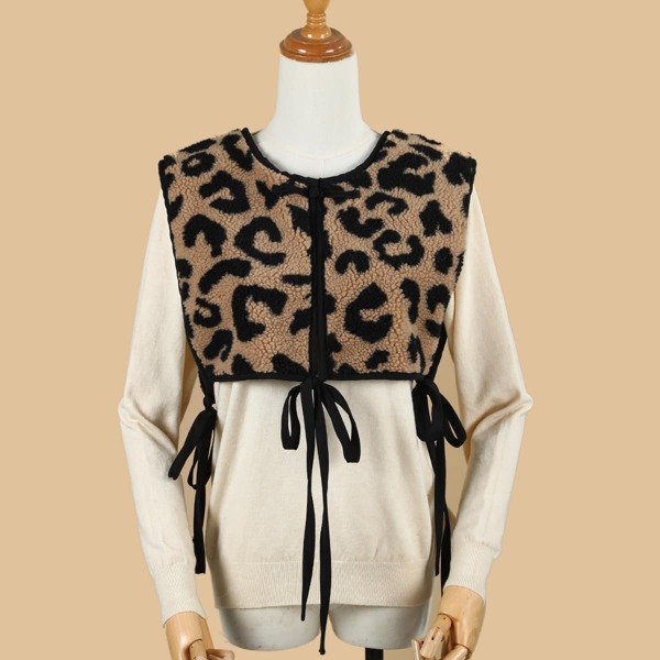 

Leopard Print Faux Dickey Collar, Multicolor