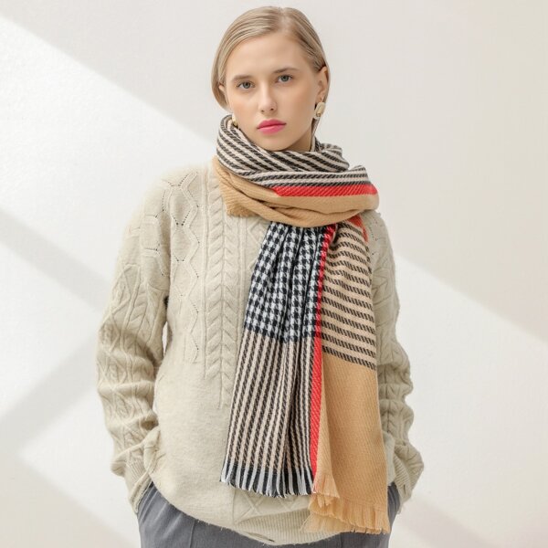 

Raw Hem Houndstooth Print Scarf, Multicolor