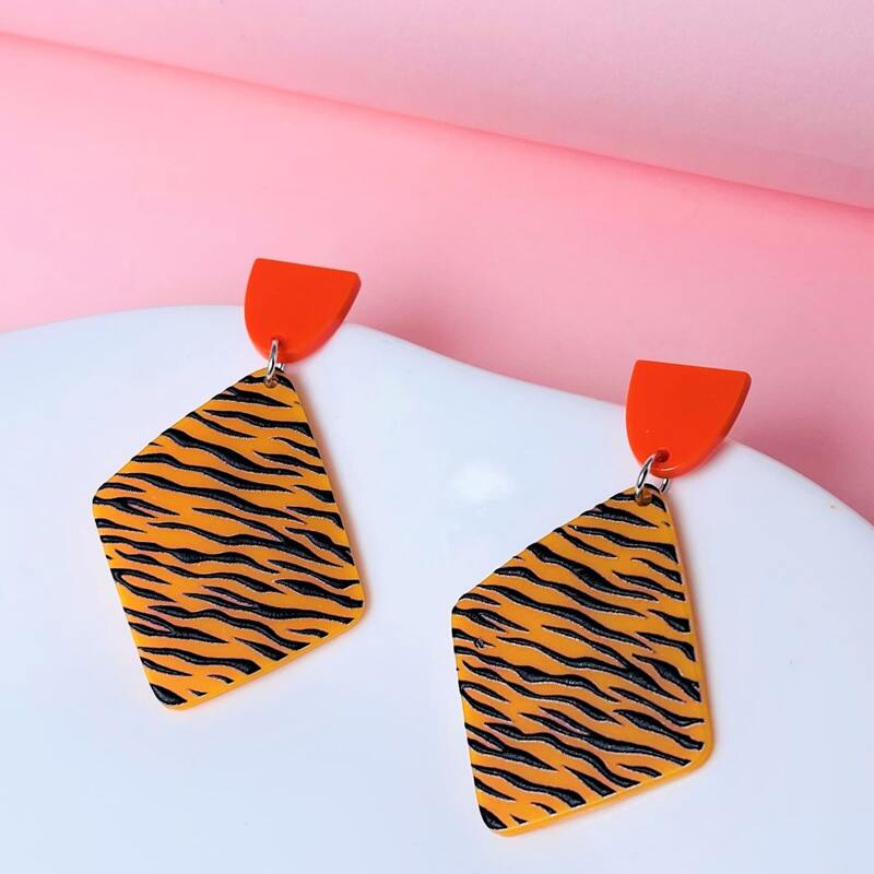 

Geo Drop Earrings, Brown