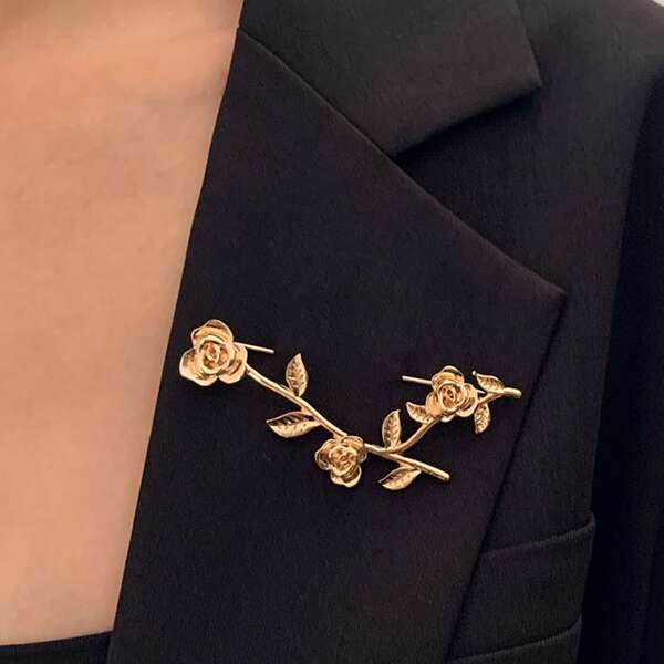 

Flower Decor Brooch, Gold