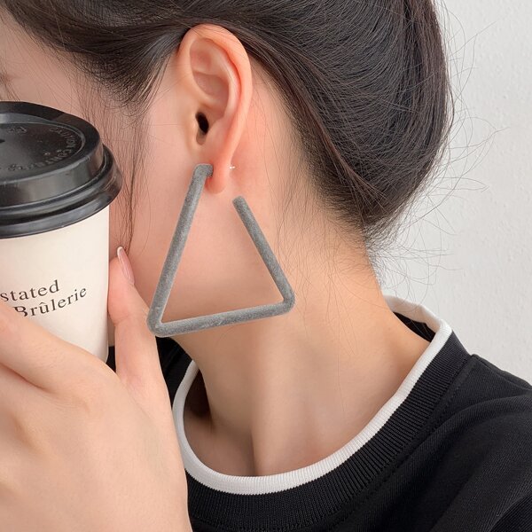 

Triangle Design Earrings, Grey