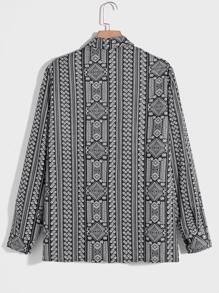 Manfinity 男士幾何印花前排扣襯衫 - 黑與白 - 查看 2