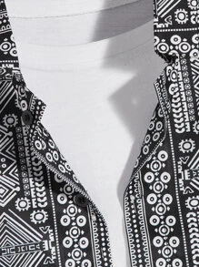 Manfinity 男士幾何印花前排扣襯衫 - 黑與白 - 查看 5