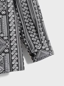 Manfinity 男士幾何印花前排扣襯衫 - 黑與白 - 查看 6