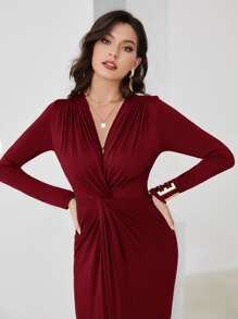 Modelyn Burgundy Red Solid Twist Front Longline Dress - Burgundy - View 5