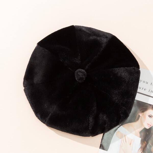 

Minimalist Solid Beret, Black