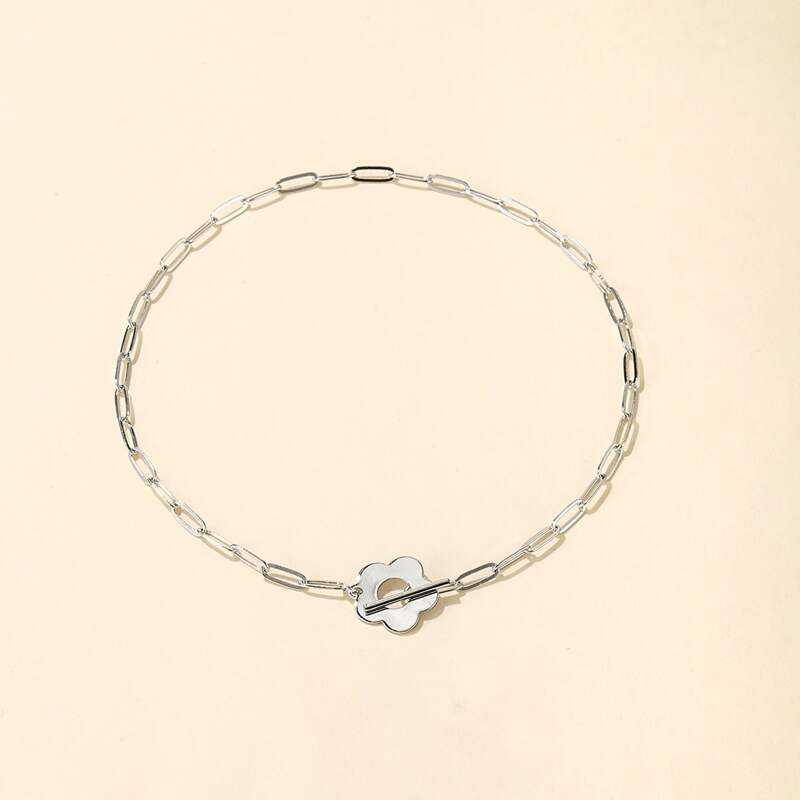

Floral Decor Chain Necklace, Silver