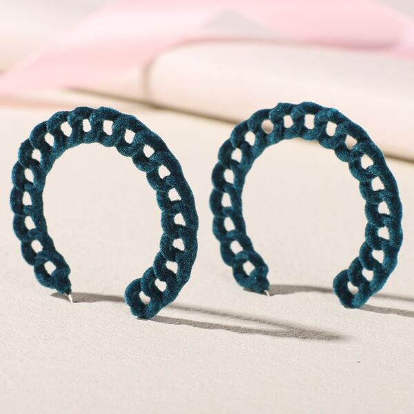 

Chain Design Open Hoop Earrings, Navy blue