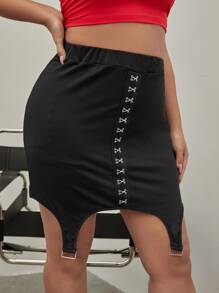 Plus Hook And Eye Strap Hem Skirt - Black - View 5