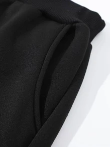 Manfinity Hypemode Men Slogan Graphic Kangaroo Pocket Drawstring Thermal Hoodie & Joggers - Black - View 6