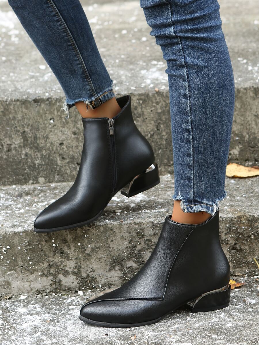 Ladies' Fashionable Side Zipper Boots,Women's winter warm small pointed matte black ankle boots, small chunky heel party street versatile short boots - Black - View 1