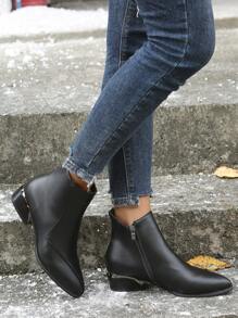 Ladies' Fashionable Side Zipper Boots,Women's winter warm small pointed matte black ankle boots, small chunky heel party street versatile short boots - Black - View 2