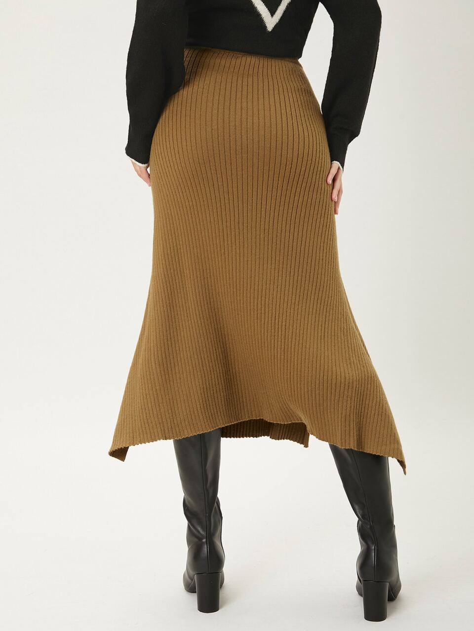 WOOL-BLEND ASYMMETRICAL KNIT SKIRT