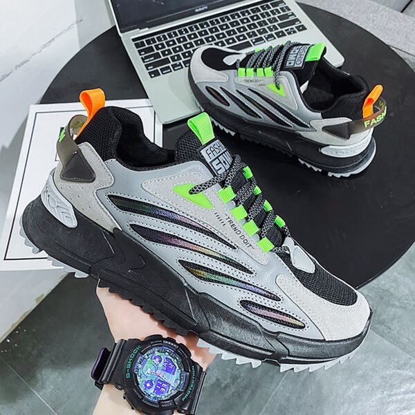 

Men Colorblock Lace-up Front Chunky Sneakers, Grey
