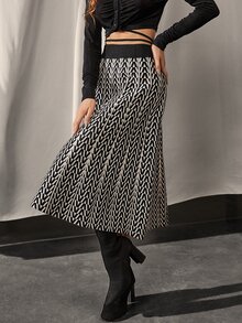 Allover Print Flare Skirt - Black and White - View 3