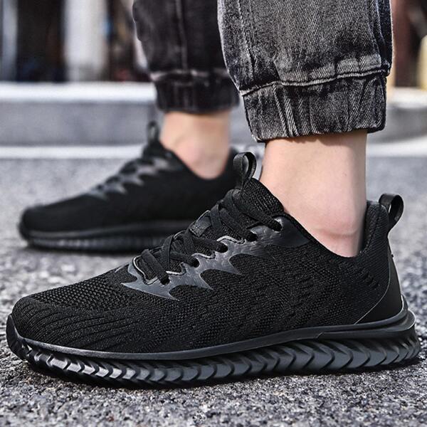 

Men Minimalist Breathable Running Shoes, Black