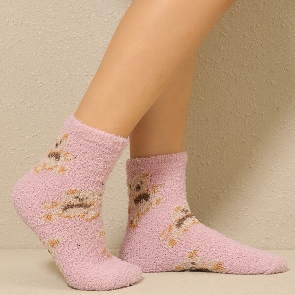 

Bear Print Fuzzy Crew Socks, Pink