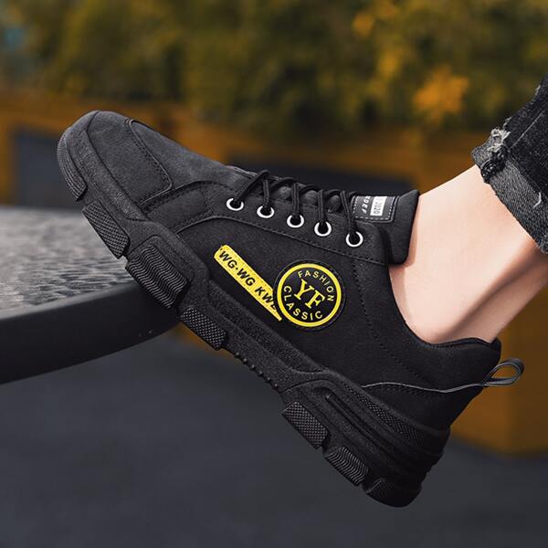 

Men Letter Graphic Lace-up Sneakers, Black